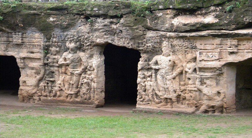 KHAMBHALIDA CAVES